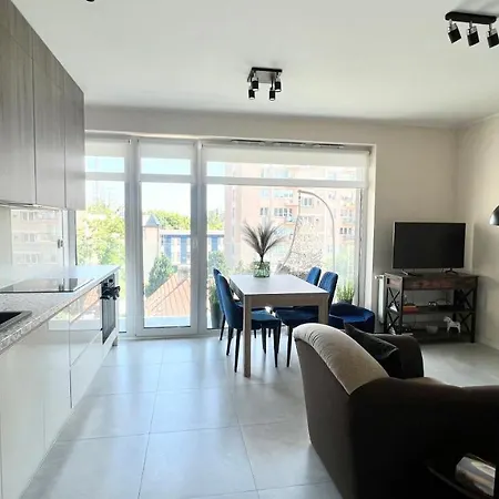 Mily Poranek - Slonce, Mewy, Doskonala Kawa * Гдыня