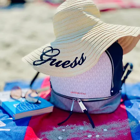 Mily Poranek - Slonce, Mewy, Doskonala Kawa Gdyně